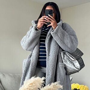 PrettyLittleThing grey teddy coat in great condition.